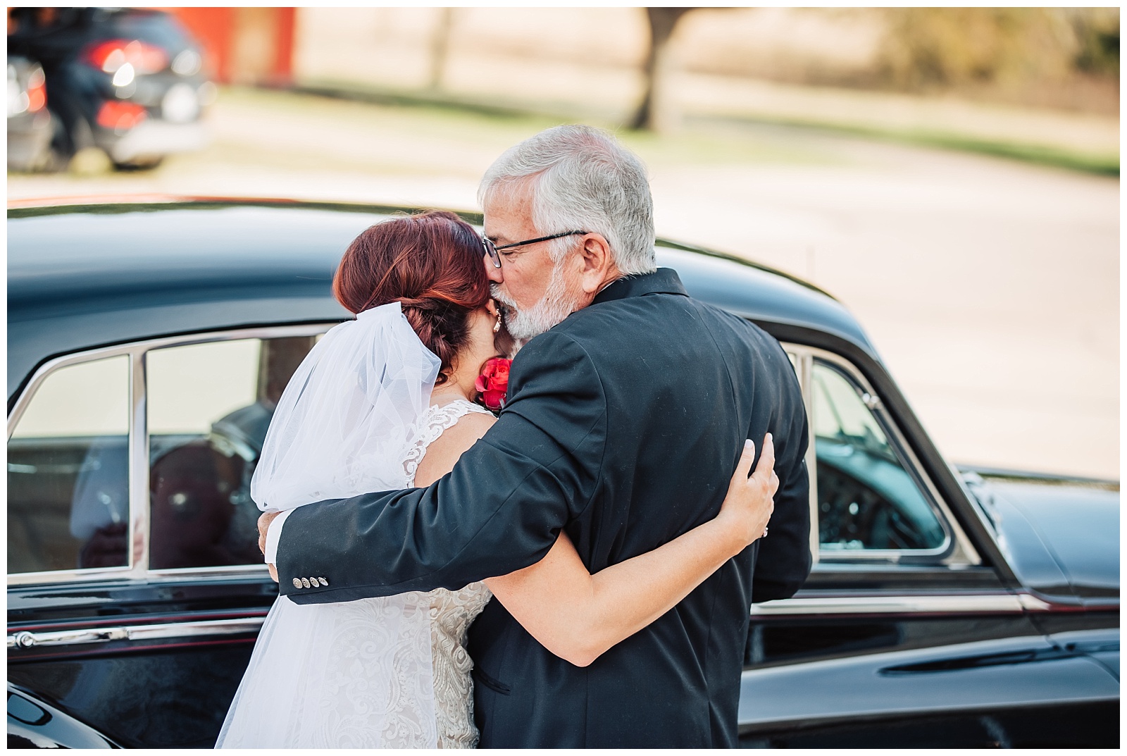 Father and daughter moment | Indoor Outdoor wedding venue Bellville, Texas 