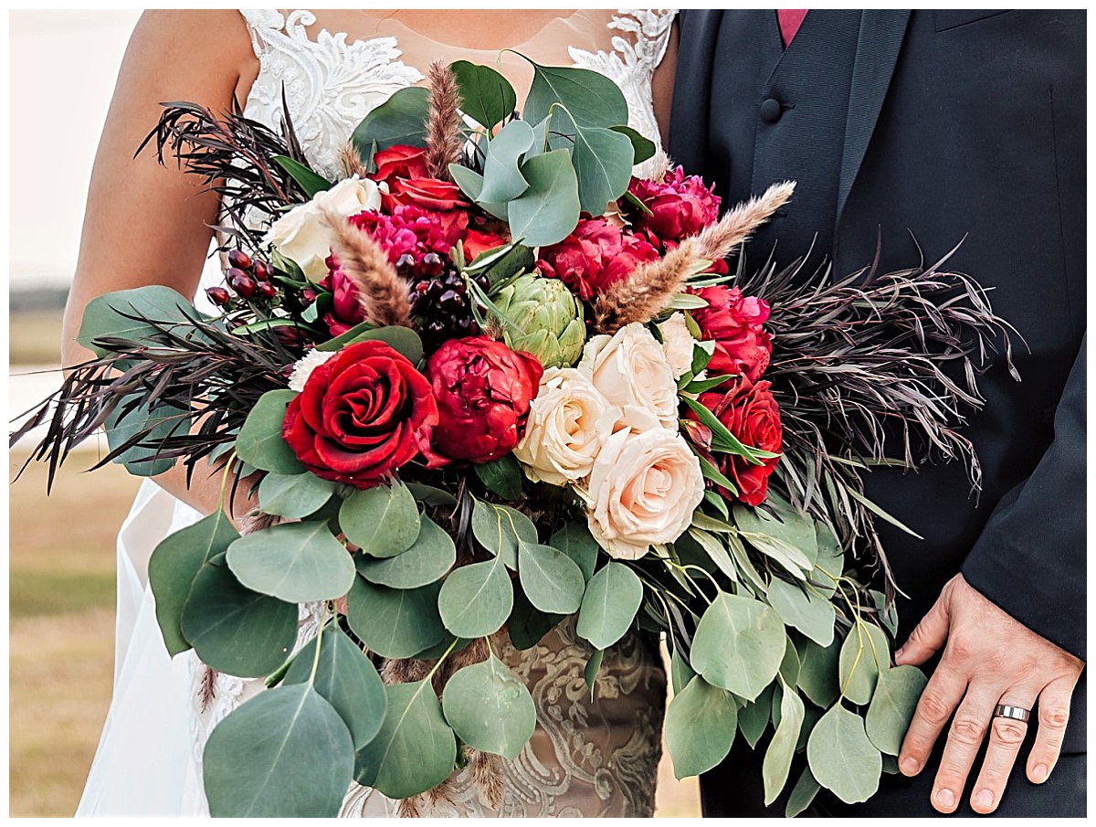 Boho bridal bouquet at Texas winery wedding venue in Bellville, TX beautiful photography by Samantha O'Neal 